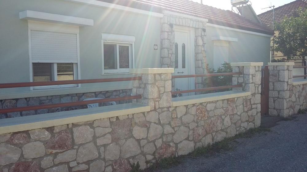 Anastasia'S Holiday Home Ialysos  Exterior photo